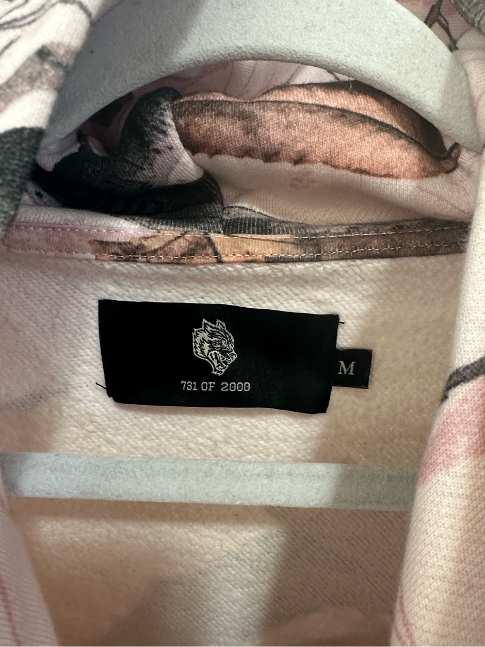 DARC SPORT WOLVES "PIERCE" PINK CAMO HOODIE - Picture 4 of 7
